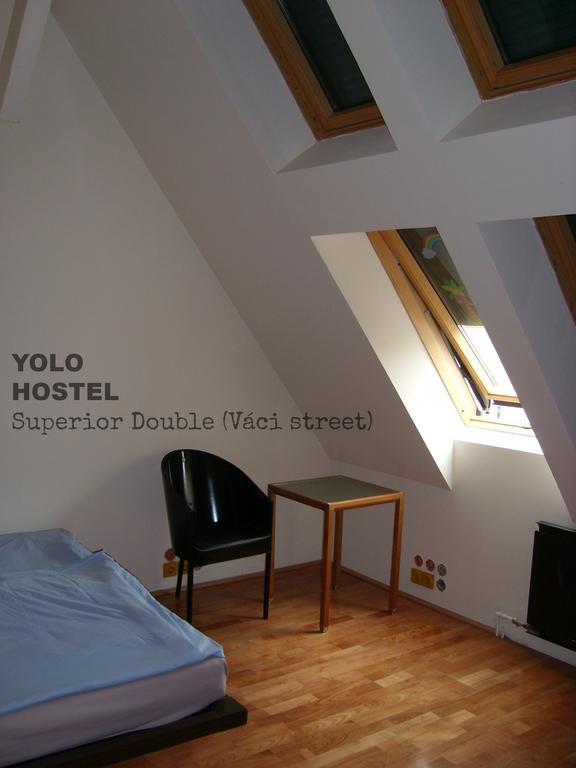 Yolo Hostel Budapest Esterno foto